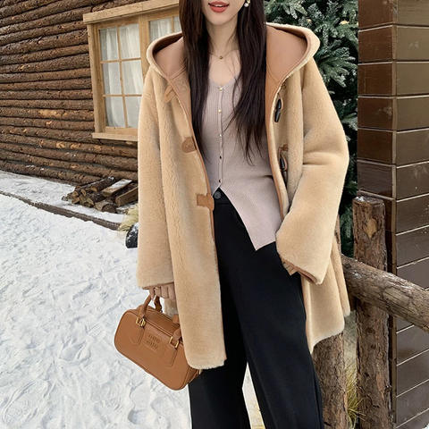 Women's genuine leather coat - New Arrival Women's Genuine Leather Shearling Coat with Re | Unidekuaidi
